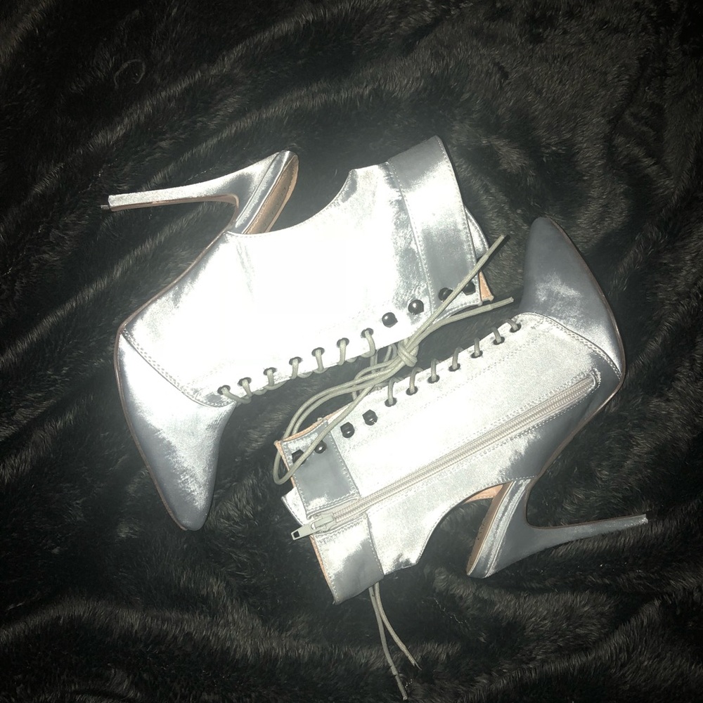 Chase & Chloe Ankle Booties